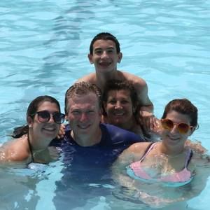 Meet your Posher, Robert